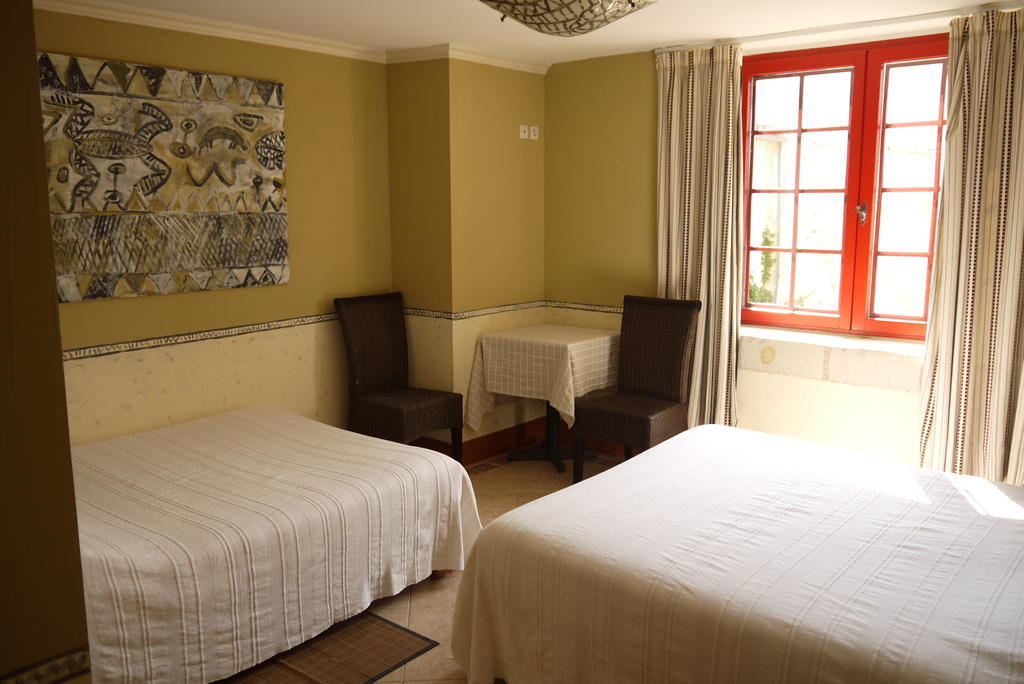 Troglodyte De La Fosse Hotel Meigne Bilik gambar