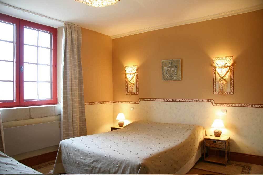Troglodyte De La Fosse Hotel Meigne Bilik gambar