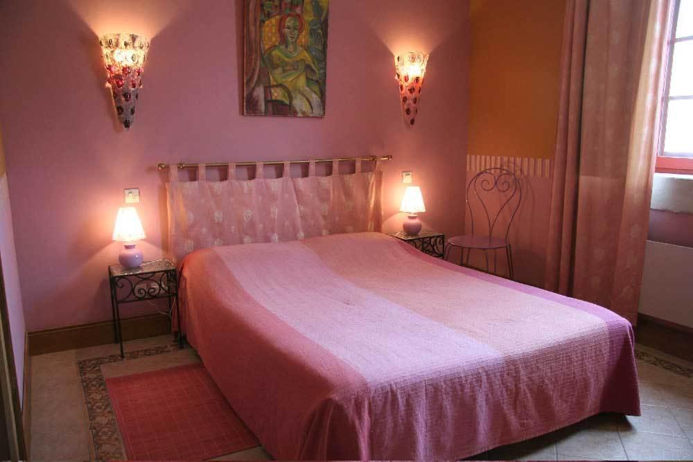 Troglodyte De La Fosse Hotel Meigne Bilik gambar